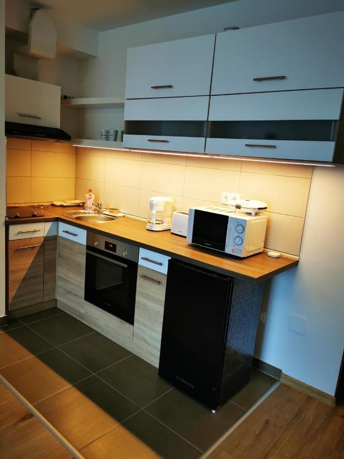 Danube Apartman Boedapest Buitenkant foto